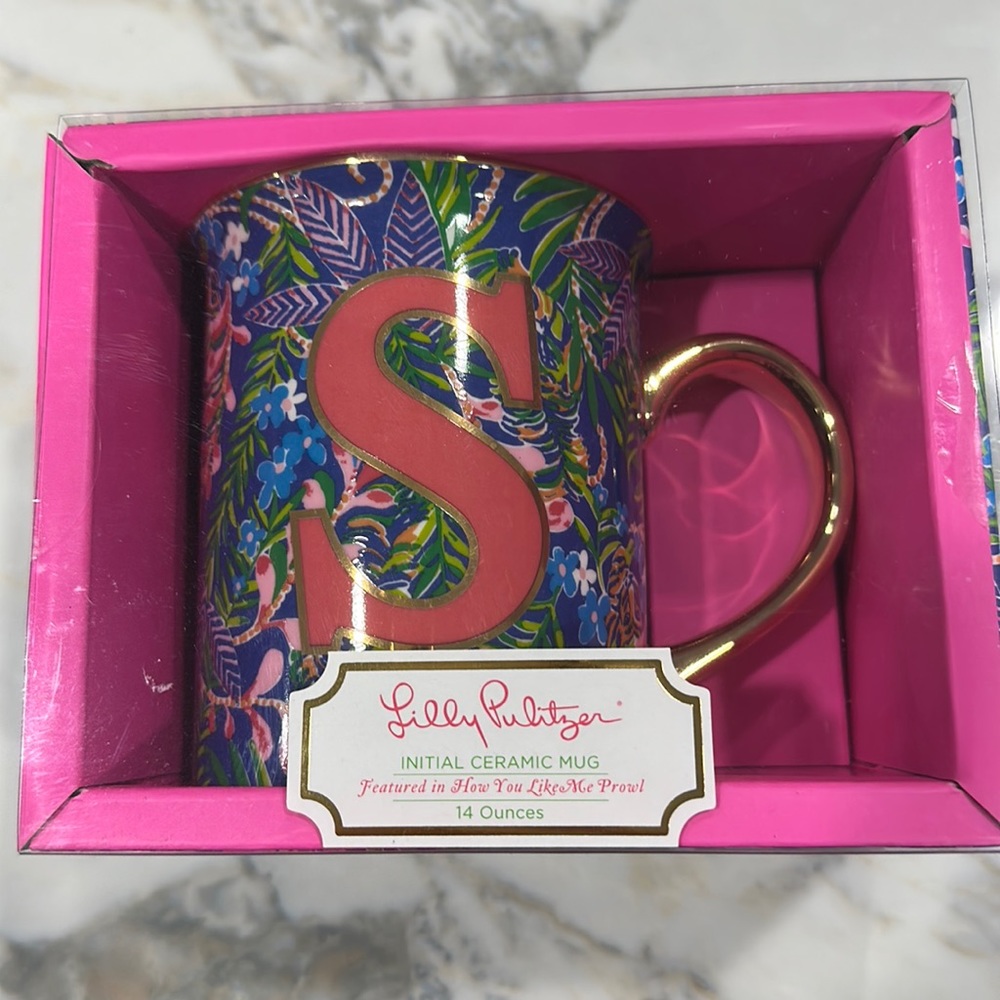 Lilly Pulitzer “S” mug.